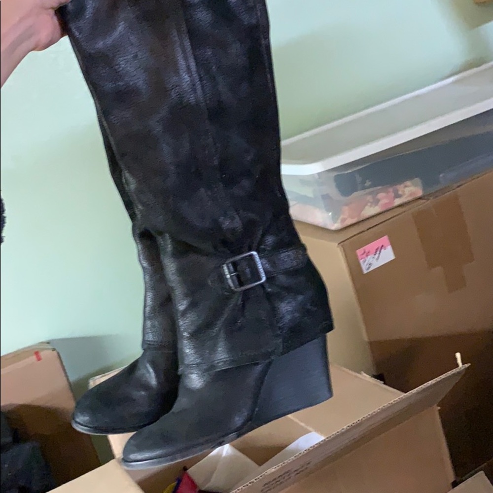 Boots black